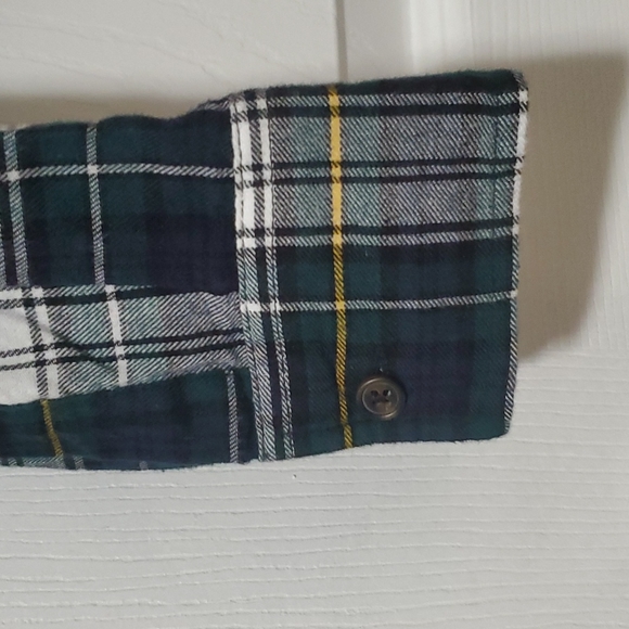 checkered shirt - Picture 4 of 4